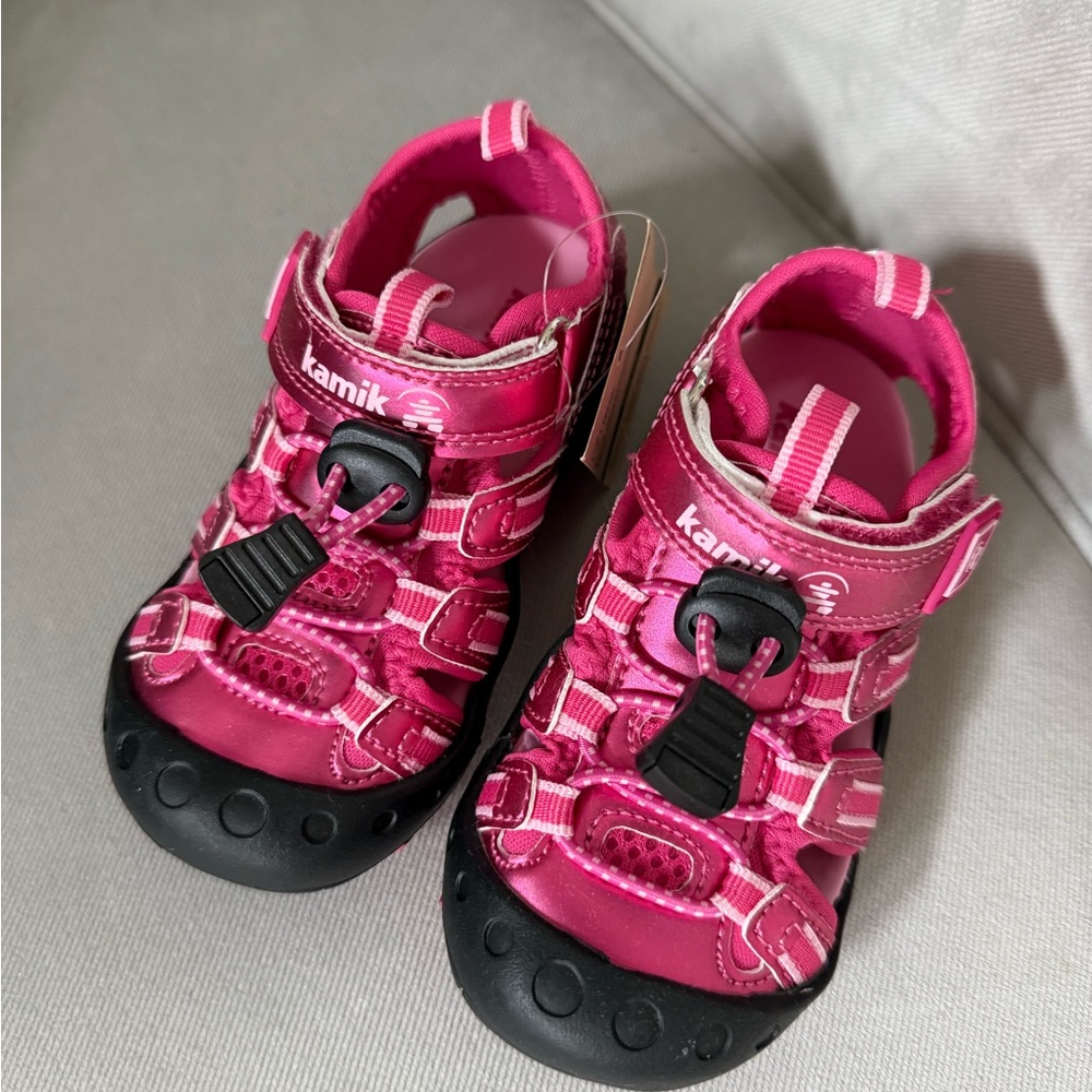 Kamik Kids Sneakers in Pink and Black